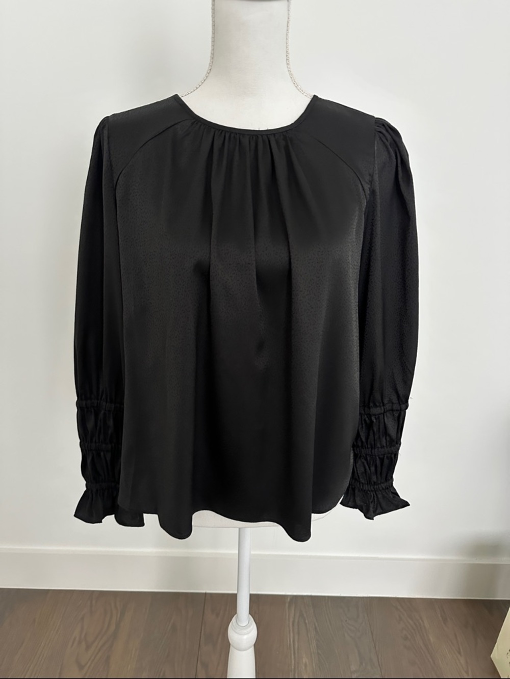 THML Black Long-Sleeve Smocked Cuff Blouse